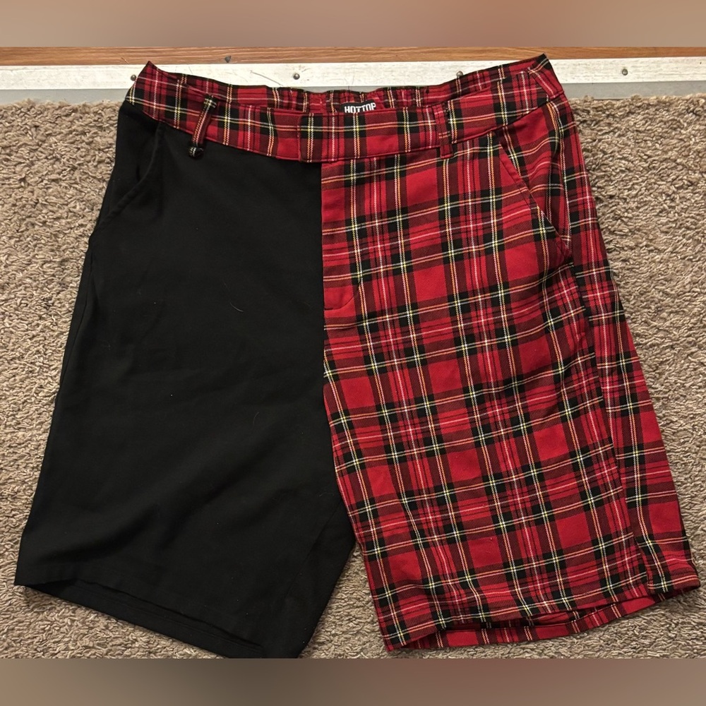 Hot Topic Unisex XL Half Plaid Half Black Long Shorts Brand New Condition